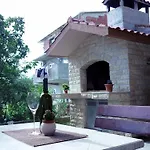 Priska * Kaštela