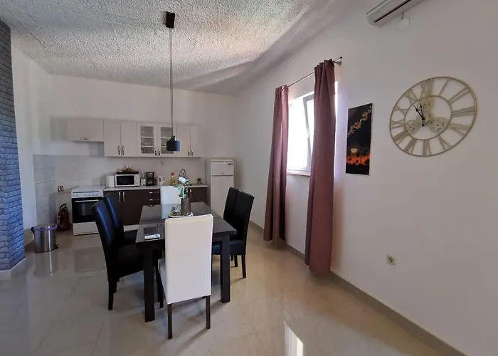 Priska Apartman Kaštela