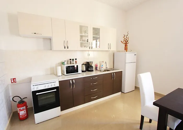 Priska Apartman *
